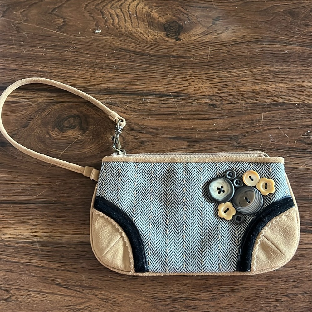 Subwr cute!  Excellent condition!